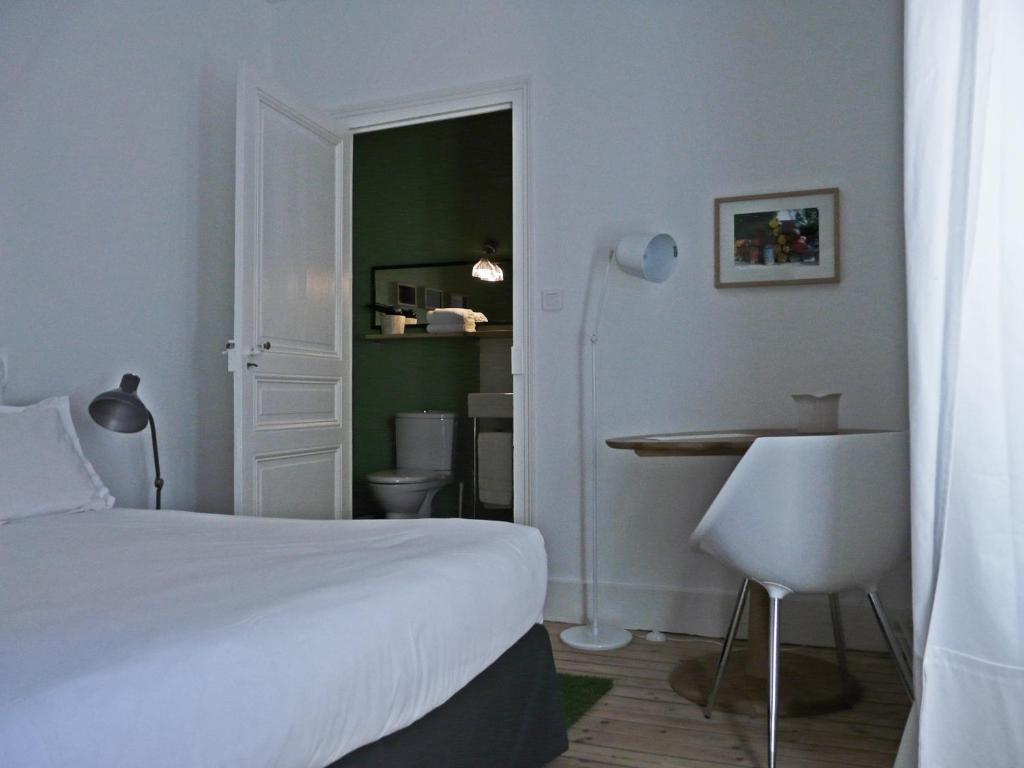 Hotel Courtille De Solutre Rum bild